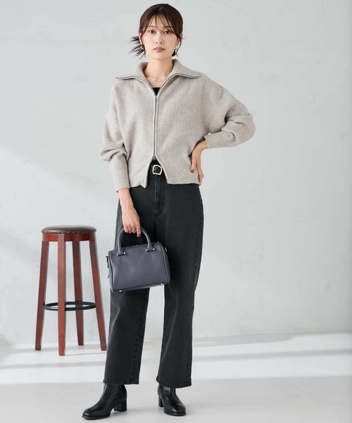 a.v.v（アーヴェヴェ）の「WZIP襟付きニットブルゾン（カーディガン/ボレロ・レディース・ベージュ・38/40）」の7枚目の写真