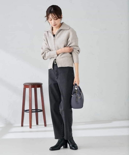 a.v.v（アーヴェヴェ）の「WZIP襟付きニットブルゾン（カーディガン/ボレロ・レディース・ベージュ・38/40）」の8枚目の写真