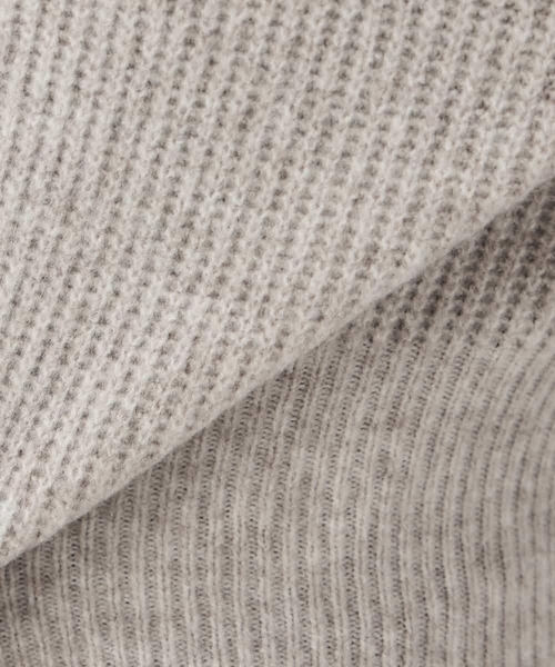 a.v.v（アーヴェヴェ）の「WZIP襟付きニットブルゾン（カーディガン/ボレロ・レディース・ベージュ・38/40）」の17枚目の写真