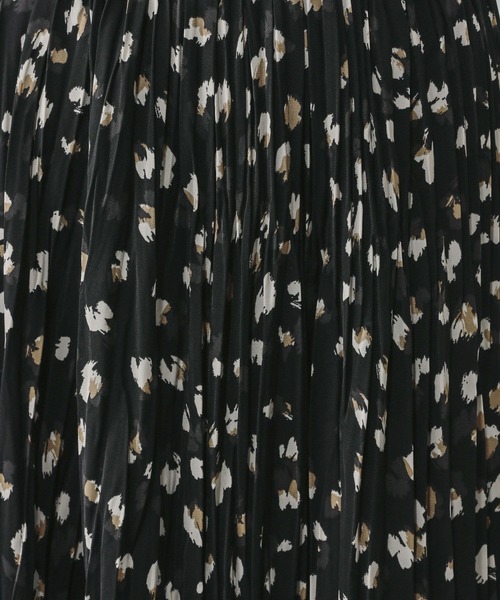 GLOBAL WORK（グローバルワーク）の「ワッシャープリーツスカート/603882（スカート・レディース・ダークブラウン/ブラック/ベージュ系その他3/ブラック系その他・SHORT/REGULAR）」の13枚目の写真