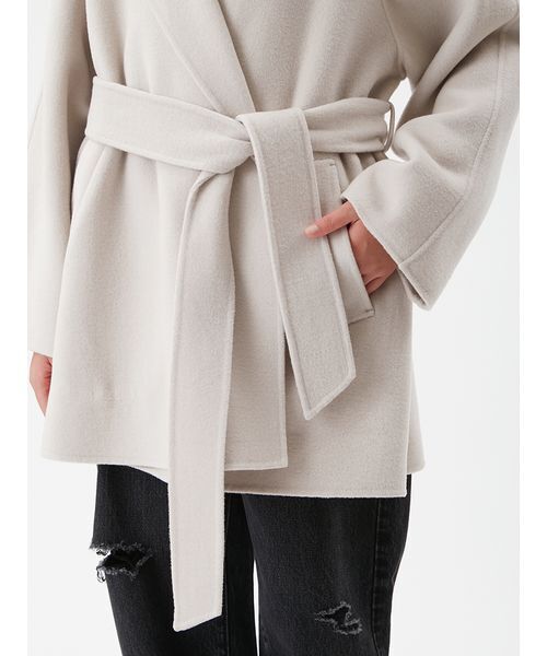 Mila Owen(ミラオーウェン)の「共ベルト付きビックカラーミディ丈コート(ステンカラーコート・レディース・チェック/チャコールグレー/ブルー/アイボリー・0/1)」の12枚目の写真