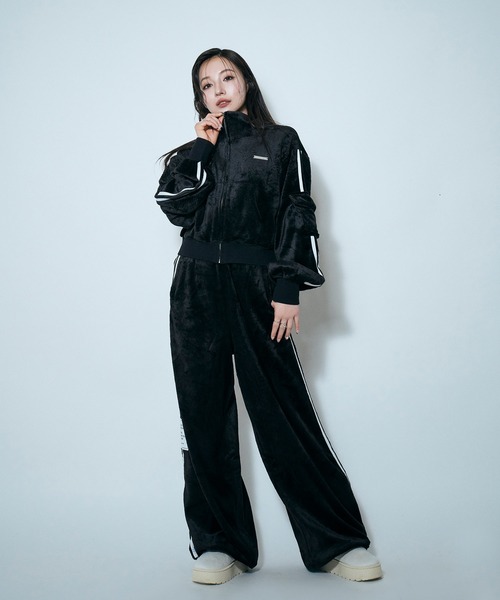 ANDGEEBEE（アンジービー）の「ラインボアジャージセット（ジャージ・レディース・ライトブルー/ブラック・FREE）」の16枚目の写真