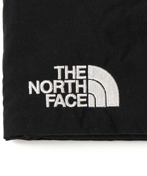 THE NORTH FACE(ザノースフェイス)の「THE NORTH FACE :〈洗濯機可能〉キャンベル ポケッタブル フリース マフラー <KIDS>(ストール/ショール・キッズ・ブラック/ベージュ・ONE SIZE)」の4枚目の写真