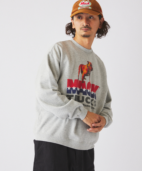 JOURNAL STANDARD relume（ジャーナルスタンダード　レリューム）の「MACK TRUCKS / マック・トラックス 別注 フェード  プリント スウェット（スウェット・メンズ・ブラック/ライトグレー/ホワイト×ホワイト・LARGE/MEDIUM）」の13枚目の写真