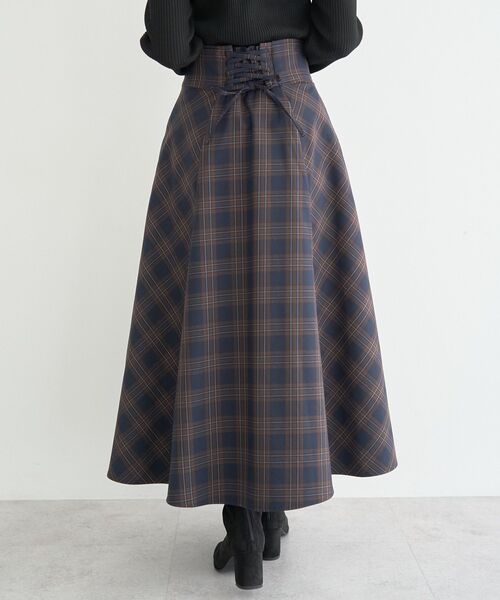 earth music&ecology（アースミュージックアンドエコロジー）の「バックレースアップスカート（スカート・レディース・ベージュ/ブラック/ブラウン系その他4/ブルー系その他5・S/M）」の2枚目の写真