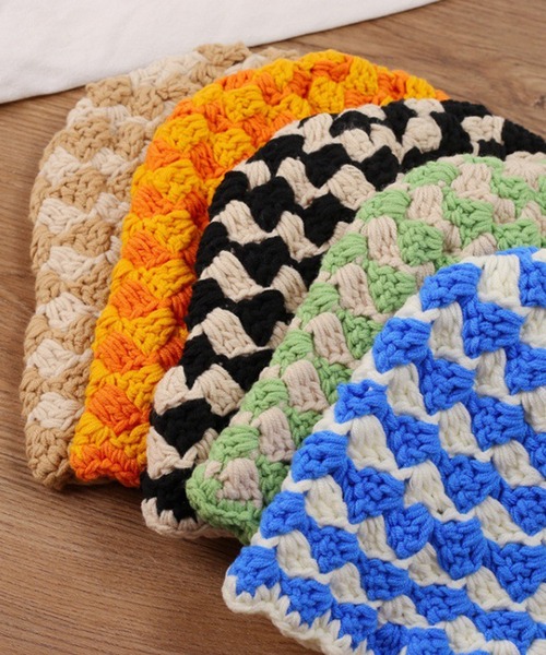 SANSeLF（サンセルフ）の「【SANSeLF】 クロシェバケットハット 立体編みデザイン ニット風 saa25a173（ニットキャップ/ビーニー・レディース・ベージュ/グリーン/ブラック・FREE）」の8枚目の写真