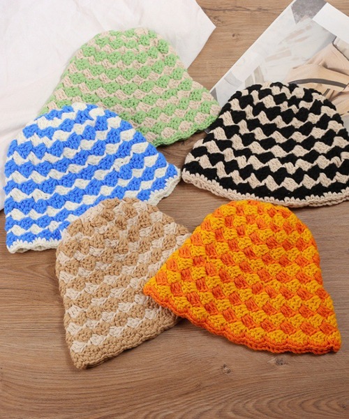 SANSeLF（サンセルフ）の「【SANSeLF】 クロシェバケットハット 立体編みデザイン ニット風 saa25a173（ニットキャップ/ビーニー・レディース・ベージュ/グリーン/ブラック・FREE）」の9枚目の写真