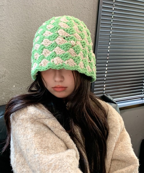 SANSeLF（サンセルフ）の「【SANSeLF】 クロシェバケットハット 立体編みデザイン ニット風 saa25a173（ニットキャップ/ビーニー・レディース・ベージュ/グリーン/ブラック・FREE）」の13枚目の写真