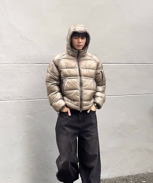 P.IN.O(ピインオ)の「シースルーキルティングフード軽量ダウン - ダークグレー(ダウンジャケット/コート・メンズ・その他・SMALL/MEDIUM/LARGE)」の3枚目の写真