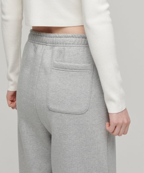MUSINSA STANDARD WOMAN（ムシンサスタンダードウーマン）の「ウィメンズ起毛リラックスラウンジスウェットパンツ[ミディアムグレー]（スウェットパンツ・レディース・その他・SMALL/MEDIUM/LARGE/X-SMALL）」の6枚目の写真