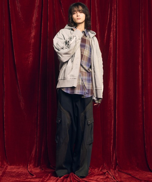 MAISON SPECIAL(メゾンスペシャル)の「《UNISEX》Waffle Switch Lace-up Sweat Prime-Over Zip Hoodie/ワッフル切り替えレースアップスウェットプライムオーバージップフーディー【MAISON SPECIAL/メゾンスペシャル】(パーカー・メンズ・グレー/ブラック・0/1/2)」の3枚目の写真