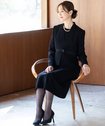 MAISONCOMFY （メゾンコンフィ）の「【洗える喪服】ノーカラージャケット&フレアワンピースセット（スーツセット）」