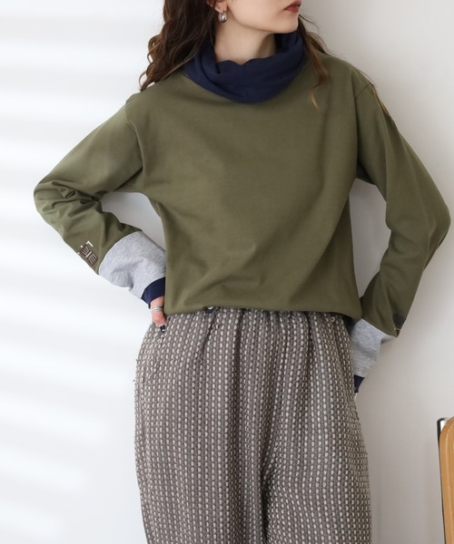 Emago(イマゴ)の「EMAGO ひと息刺繍袖切替えタートル 長袖(Tシャツ/カットソー・レディース・アイボリー/カーキ/ネイビー・FREE)」の6枚目の写真