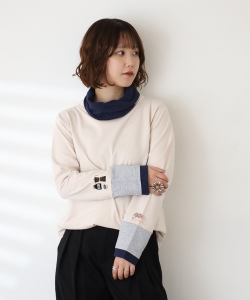 Emago(イマゴ)の「EMAGO ひと息刺繍袖切替えタートル 長袖(Tシャツ/カットソー・レディース・アイボリー/カーキ/ネイビー・FREE)」の17枚目の写真