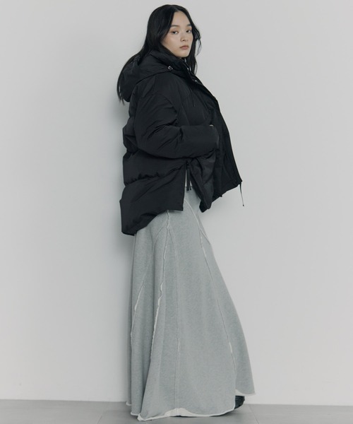 NOISE MAKER(ノイズメーカー)の「【 NOISEMAKER/ノイズメーカー】《STUDIOUS別注》DOWN JACKET/ダウンジャケット(ダウンジャケット/コート・レディース・ホワイト/ブラック・1/2)」の4枚目の写真