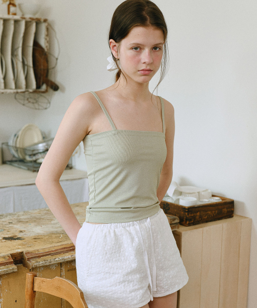 ANDNEEDS(アンドニーズ)の「Ness sleeveless (olive)(Tシャツ/カットソー・レディース・その他・FREE)」の1枚目の写真