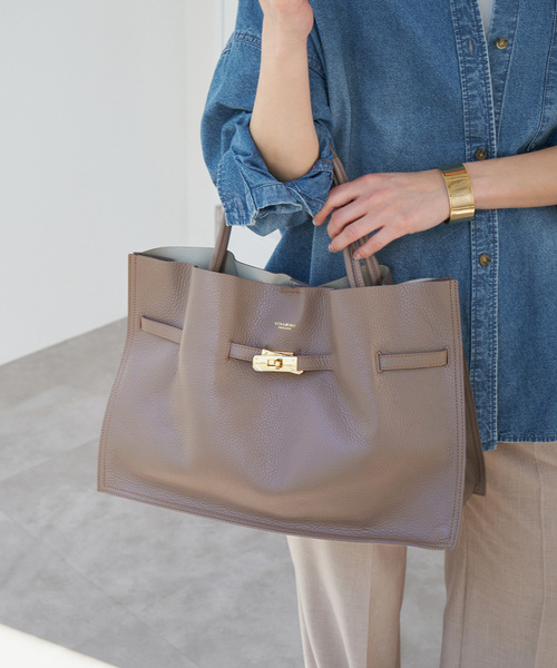 Spick & Span（スピックアンドスパン）の「《追加》VIOLAd’ORO / ヴィオラドーロ イタリアンWフェイスレザートートバッグ L（トートバッグ・レディース・ブラック/ベージュ/グレー・FREE）」の9枚目の写真