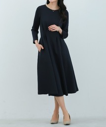 White Collection | 【 洗える・ストレッチ 】 スムースダンボール・タックフレアワンピース(ワンピース)