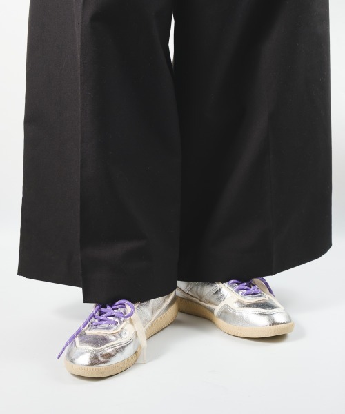 STEVE MADDEN（スティーブマデン）の「クラシックスニーカー/S.MADDEN AUGUSTINE-XS（スニーカー・レディース・ブラック×ホワイト/シルバー・22.5cm/23.0cm/23.5cm/23.5-24/24.0cm/24.5cm）」の2枚目の写真