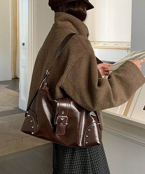 gossip！ロサンゼルス（ゴシップロサンゼルス）の「Y2Kガーリー大容量2WAYレトロショルダーバッグ（A5対応/斜めがけOK）（ショルダーバッグ・レディース・ブラック/ブラウン・FREE）」の13枚目の写真