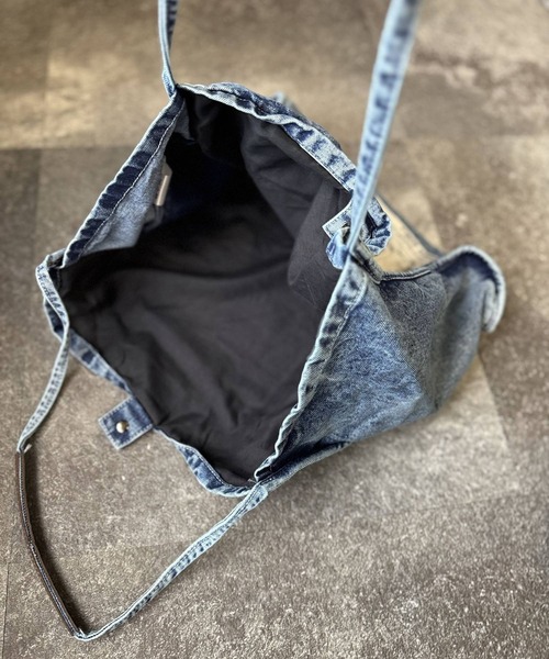 SNOOPY×OLD BETTY'S(スヌーピーカケルオールドベティーズ)の「スヌーピー【SNOOPY】Denim Vintage Look Tote Bag(トートバッグ・レディース・インディゴブルー・FREE)」の5枚目の写真