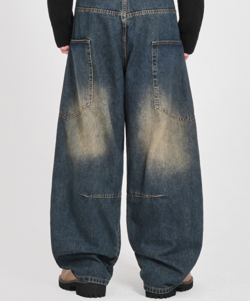 DWSE（ディーダブリューエスイー）の「カーブドポケットデニムワイドパンツ（ウォッシュドブルー）（デニムパンツ・メンズ・その他・SMALL/MEDIUM/LARGE/X-LARGE/X-SMALL）」の4枚目の写真