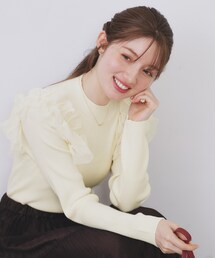 index | ショルダーチュールフリルハイネックニット【洗濯機OK/抗ピル】(ニット/セーター)