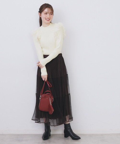 index（インデックス）の「ショルダーチュールフリルハイネックニット【洗濯機OK/抗ピル】（ニット/セーター・レディース・ベビーピンク/オフホワイト/チャコールグレー・36/38/40/42）」の20枚目の写真