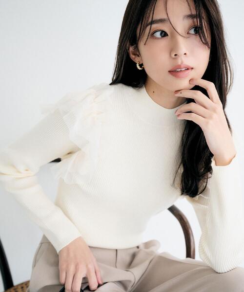 index（インデックス）の「ショルダーチュールフリルハイネックニット【洗濯機OK/抗ピル】（ニット/セーター・レディース・ベビーピンク/オフホワイト/チャコールグレー・36/38/40/42）」の14枚目の写真