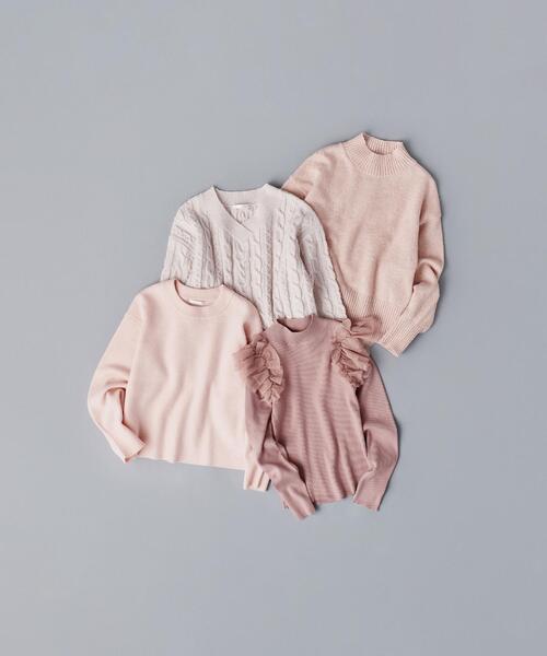 index（インデックス）の「ショルダーチュールフリルハイネックニット【洗濯機OK/抗ピル】（ニット/セーター・レディース・ベビーピンク/オフホワイト/チャコールグレー・36/38/40/42）」の5枚目の写真