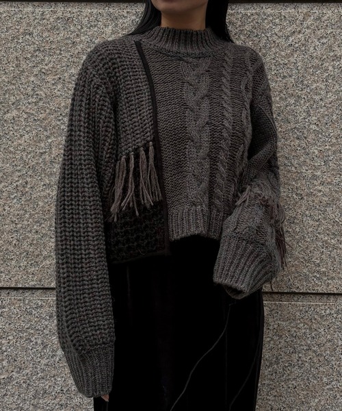 &g'aime(アンジェム)の「【&g'aime 】編地MIXフリンジニット Mixed Knit Fringe Pullover(ニット/セーター・レディース・ブラック/チャコールグレー/ブラウン・FREE)」の3枚目の写真