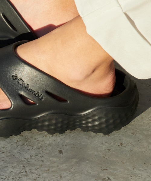 Columbia(コロンビア)の「Columbia/コロンビア THRIVE REVIVE FLIP エンボスロゴ ビーチサンダル 2026年春夏(サンダル・メンズ・ブラック/ホワイト・23cm/24cm/25cm/26cm/27cm/28cm)」の3枚目の写真