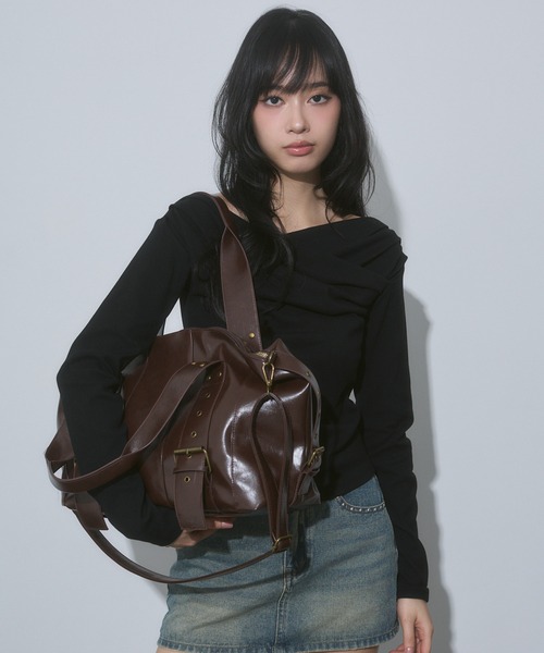 ENVYM(アンビー)の「スタッズ フェイクレザー 2WAY ボストン バッグ【大容量/A4対応】(ショルダーバッグ・レディース・ブラウン/ブラック・FREE)」の19枚目の写真
