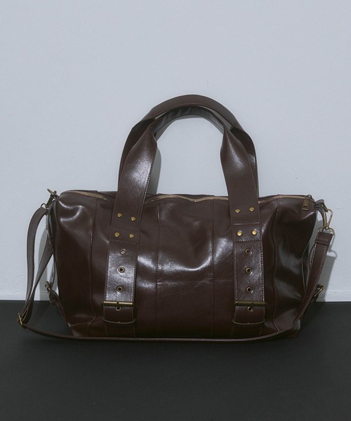 ENVYM(アンビー)の「スタッズ フェイクレザー 2WAY ボストン バッグ(ショルダーバッグ・レディース・ブラウン/ブラック・FREE)」の11枚目の写真