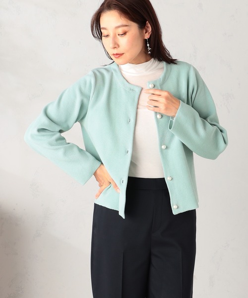 GALLORIA（ギャローリア）の「【洗濯機で洗える】パール調ボタンニットジャケット（カーディガン/ボレロ・レディース・ライトグリーン/ネイビー・L/LL/M/S）」の2枚目の写真
