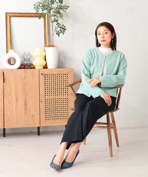 GALLORIA（ギャローリア）の「【洗濯機で洗える】パール調ボタンニットジャケット（カーディガン/ボレロ・レディース・ライトグリーン/ネイビー・L/LL/M/S）」の3枚目の写真