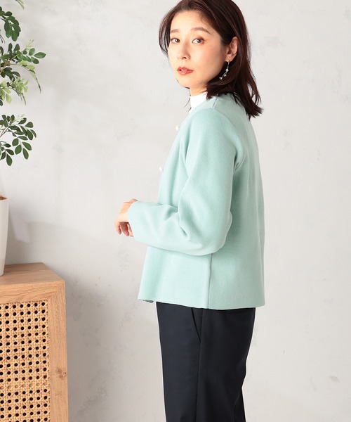 GALLORIA（ギャローリア）の「【洗濯機で洗える】パール調ボタンニットジャケット（カーディガン/ボレロ・レディース・ライトグリーン/ネイビー・L/LL/M/S）」の4枚目の写真