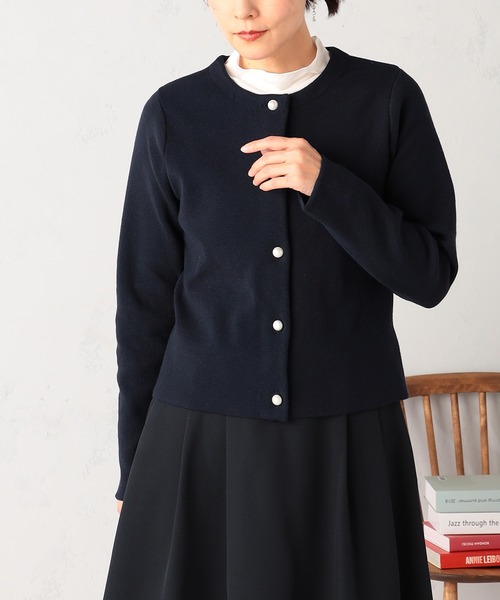 GALLORIA（ギャローリア）の「【洗濯機で洗える】パール調ボタンニットジャケット（カーディガン/ボレロ・レディース・ライトグリーン/ネイビー・L/LL/M/S）」の10枚目の写真