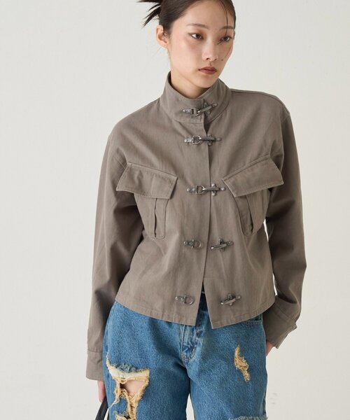 WHO'S WHO gallery(フーズフーギャラリー)の「FIREMAN MILITARY SHIRT JACKET(ミリタリージャケット・レディース・ブラック/ライトグレー/カーキ・FREE)」の3枚目の写真