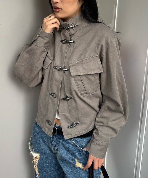 WHO'S WHO gallery(フーズフーギャラリー)の「FIREMAN MILITARY SHIRT JACKET(ミリタリージャケット・レディース・ブラック/ライトグレー/カーキ・FREE)」の7枚目の写真