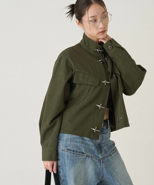WHO'S WHO gallery(フーズフーギャラリー)の「FIREMAN MILITARY SHIRT JACKET(ミリタリージャケット・レディース・ブラック/ライトグレー/カーキ・FREE)」の21枚目の写真