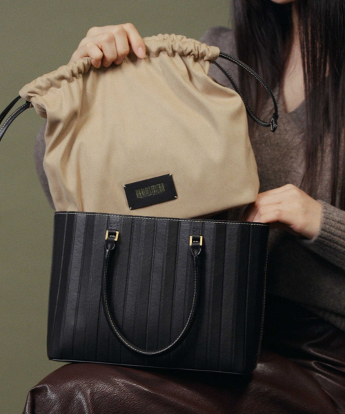 PLEATICA（プリティカ）の「Flaum Tote Bag Brown（トートバッグ・レディース・その他・FREE）」の14枚目の写真