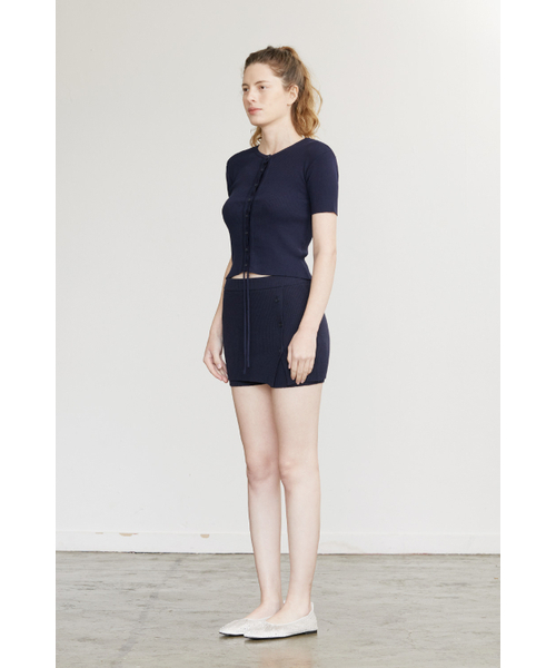 AFTERHOURS(アフターアワーズ)の「SHIRRING BUTTON KINT CARDIGAN (NAVY)(カーディガン/ボレロ・レディース・その他・FREE)」の5枚目の写真