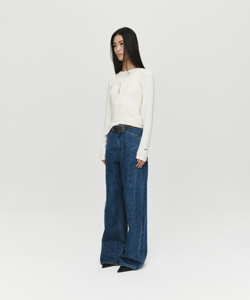 HEUTE(ホイテ)の「LAYERED LONG HENLEY NECK TOP (IVORY)(Tシャツ/カットソー・レディース・アイボリー・FREE)」の2枚目の写真