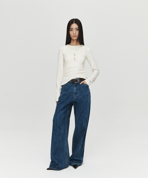 HEUTE(ホイテ)の「LAYERED LONG HENLEY NECK TOP (IVORY)(Tシャツ/カットソー・レディース・アイボリー・FREE)」の4枚目の写真