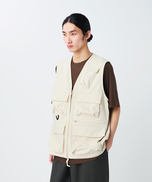 Snow Peak(スノーピーク)の「Snow Peak / TAKIBI Herringbone Vest ヘリンボーンベスト(ベスト・メンズ・ブラック/ホワイト/アーミー・S/M/L/XL)」の1枚目の写真