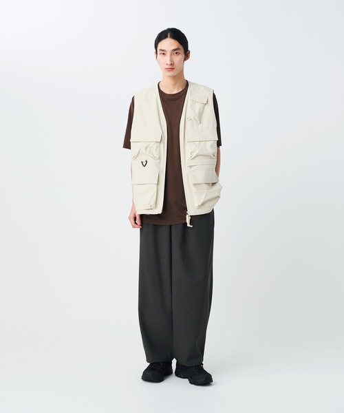 Snow Peak(スノーピーク)の「Snow Peak / TAKIBI Herringbone Vest ヘリンボーンベスト(ベスト・メンズ・ブラック/ホワイト/アーミー・S/M/L/XL)」の8枚目の写真