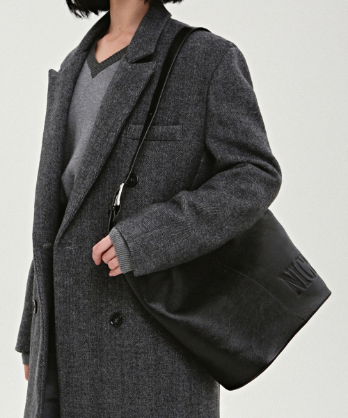NICK&NICOLE(ニックアンドニコール)の「NICOLE LEATHER BUCKLE BUCKET BAG_BLACK(ショルダーバッグ・レディース・その他・FREE)」の5枚目の写真