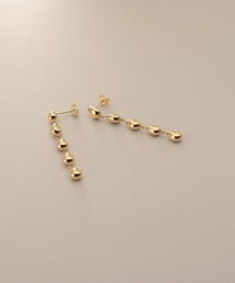 K10中空ペアシェイプ連続 スタッドピアス大