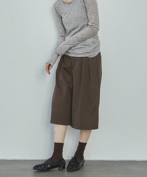 feepur(フェピュール)の「【セットアップ可】バミューダパンツ(その他パンツ・レディース・グレー系その他/ブラック/ブラウン/チャコールグレー・MEDIUM/SMALL)」の4枚目の写真